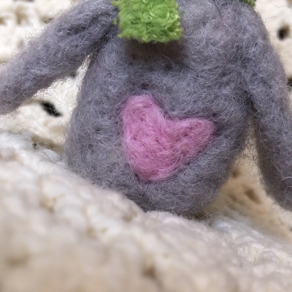 Handmade Needle Felted Penguin - Picture 10 of 16